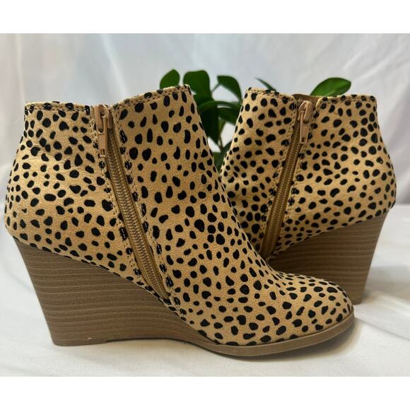 Soda Leopard/Cheetah Print Wedge Heel Round Toe Booties Size 6 - Picture 5 of 8